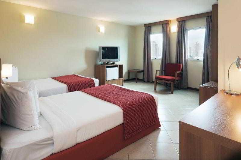סאו פאולו Holiday Inn Express Avenida Sumare חדר תמונה